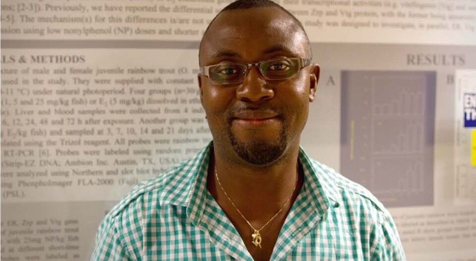 ANKLAGES: Professor Augustine Arukwe avviser at han har plagiert Scott Lynn sin forskning. – Jeg kan jo ikke plagiere meg selv, sier han.