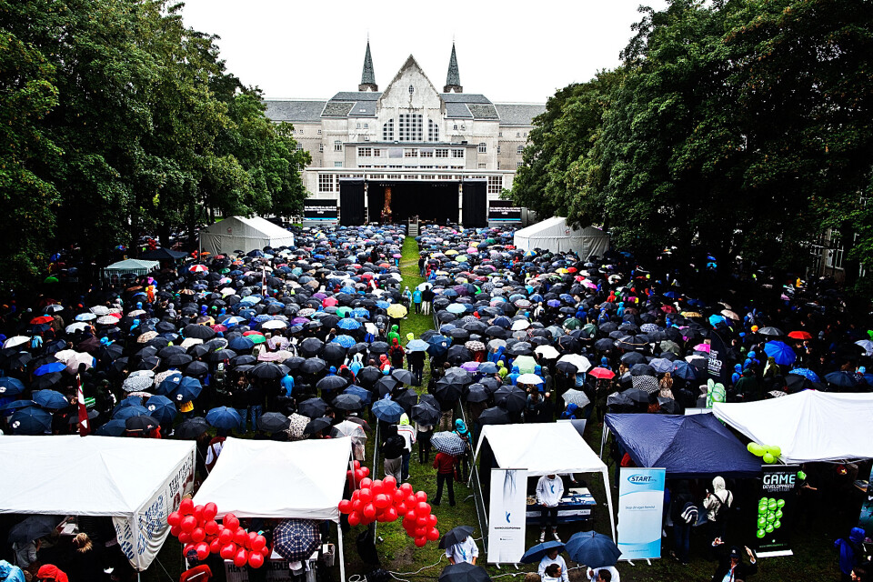 SPENTE STUDENTER: Å velge studie er ett av livets viktigste valg, men heldigvis er det lov å ombestemme seg. Bildet viser immatrikulering på Gløshaugen (arkivfoto).