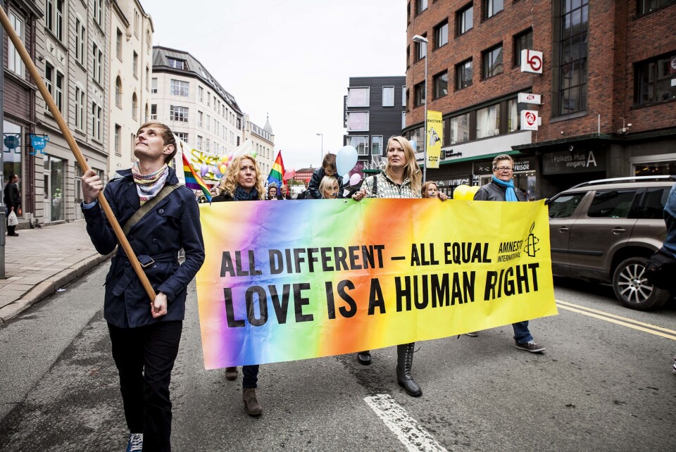 INKLUDERER: Mangfold var et gjennomgående tema under årets parade. - Det var uenighet om hvorvidt fjorårets navn var inkluderende nok. Jeg mener det er viktig at vi ikke går aktivt ut og ekskluderer noen, sier leder Eivind Rindal i LLH Trøndelag.
