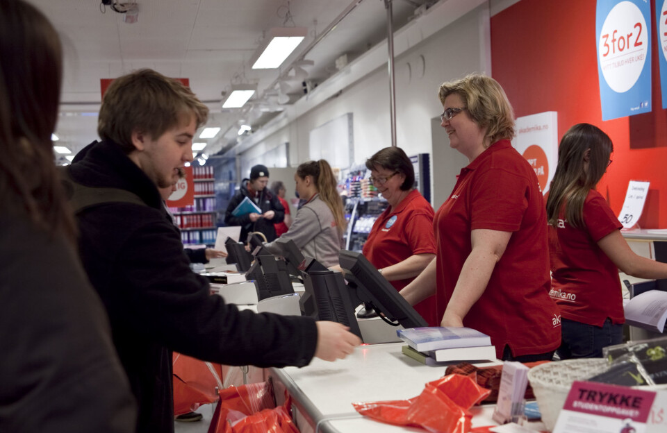 Det er glade dager i Akademika bokhandel når nye pensumlister er distribuert. Det er glade dager i Akademika bokhandel når nye pensumlister er distribuert.