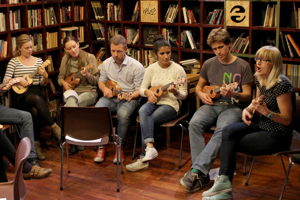 Ukulelekurs på Biblioteket