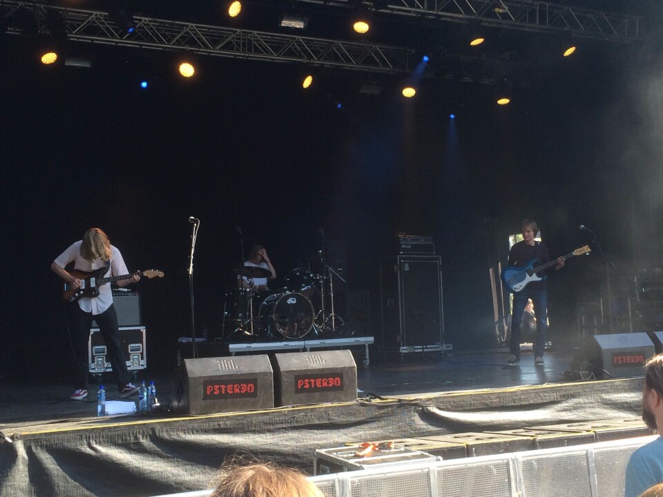Surfet inn Pstereo