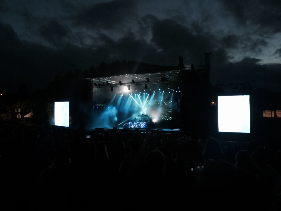 Regntung konsertkveld med nykommer og veteran