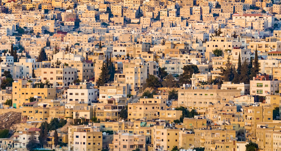 PRESSET LOKALSAMFUNN: Det antas at over halvparten av alle syriske flyktninger i Jordan bor i Amman. Ifølge FN nesten én av ti innbyggere i Jordan er syriske.