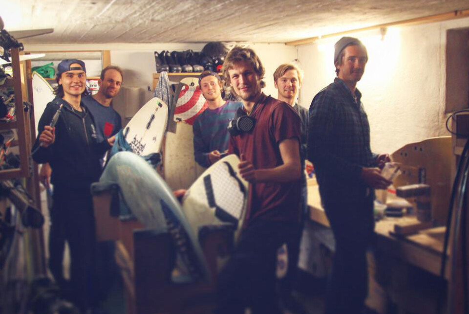 Surfer seg gjennom studietiden