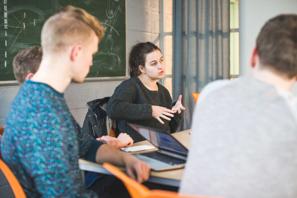 Død over «E for exphil»