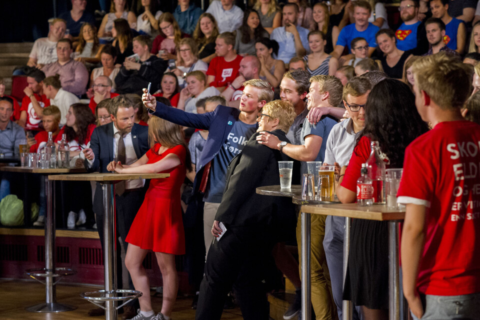 Vi gir deg en liten guide til hva slags valgflesk partiene byr på for å forføre studenten. Bildet er fra NRKs valgdebatt på Samfundet i 2015.