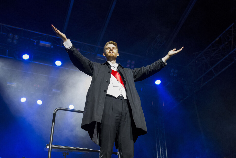 Illustrasjonbilde: Martin Næss åpnet UKA under Promenadekonserten. Her i Dødens dal noen timer før showet startet.
