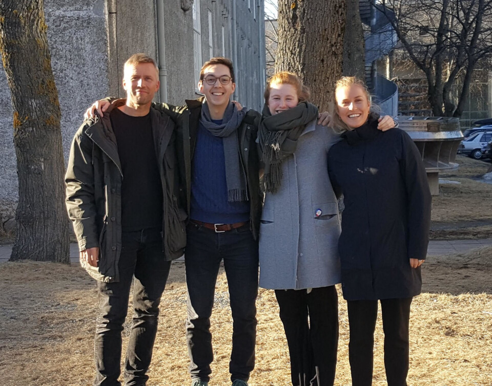 Fra venstre: Preben Viker (Bosammens kontakt i Trondheim Kommune), Kim Hovden Duong, Ulrikke Bing og Mathilde Skeide Ruth