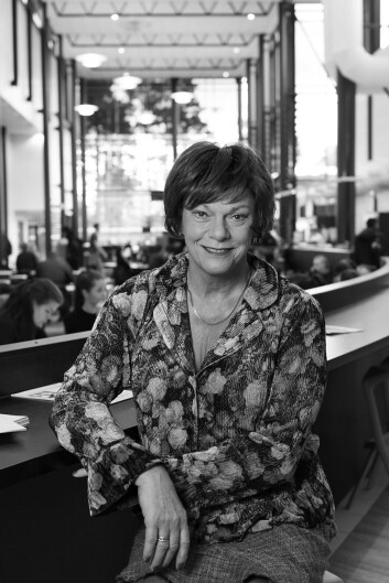 Esben Esther Pirelli Benestad er utdannet lege og spesialist i klinisk sexologi, professor i sexologi ved Universitetet i Agder. Esben Esther Pirelli Benestad er utdannet lege og spesialist i klinisk sexologi, professor i sexologi ved Universitetet i Agder.