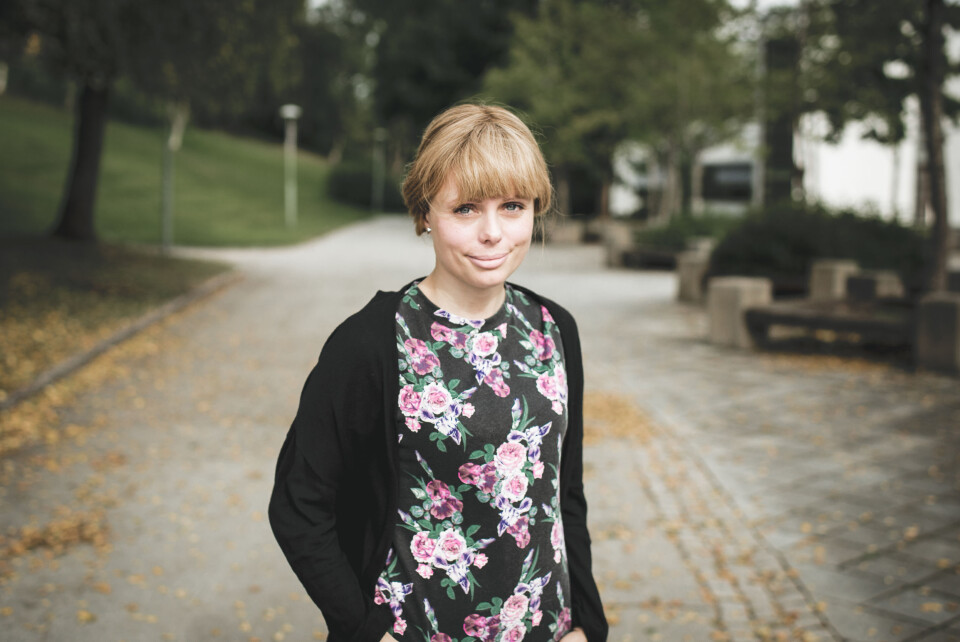KAFÉFORSKER: Forsker Ida Marie Henriksen ved institutt for tverrfaglige kulturstudier ved NTNU har i fire år studert de ulike rollene vi tar på oss i kaféen.