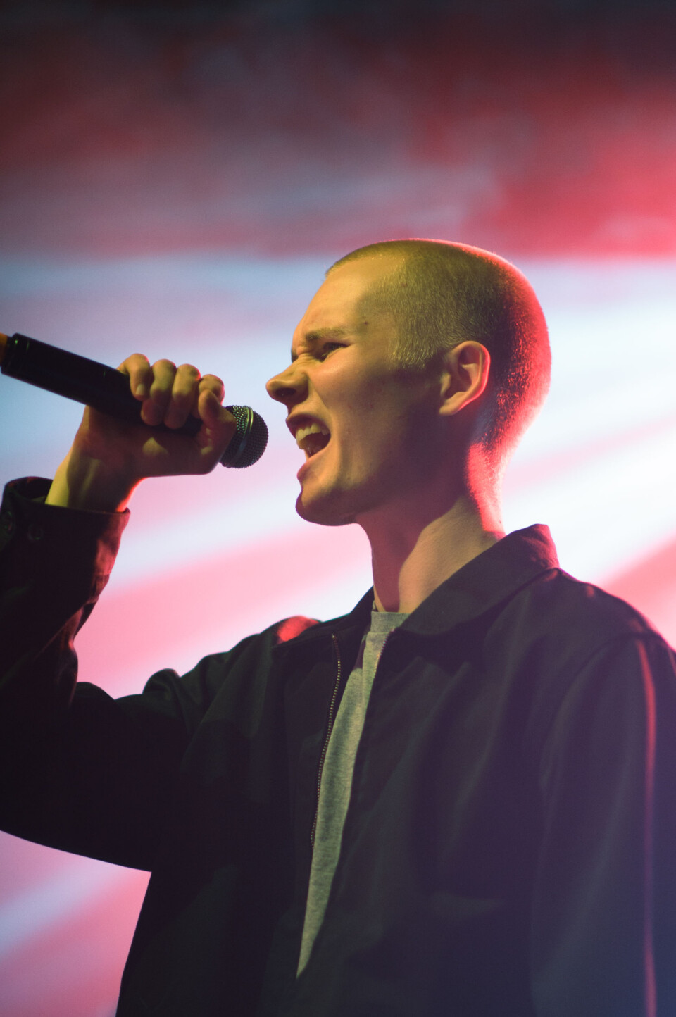 Eirik Aas er både grunnlegger og artist i det kreative kollektivet Vibbefanger.