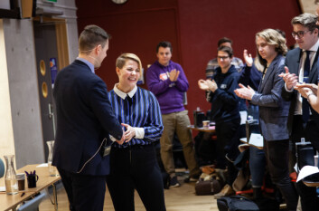 Cecilie Bjørnsdotter Raustein ble valgt som ny leder for Studenttinget, etter å ha stilt mot Oskar Dale og Lars Føleide. Cecilie Bjørnsdotter Raustein ble valgt som ny leder for Studenttinget, etter å ha stilt mot Oskar Dale og Lars Føleide.