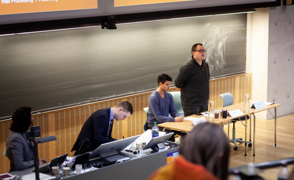 Rune Rosland (t.h.) ble ny internasjonal ansvarlig i Studenttinget, etter å ha stilt mot Christopher Michael Marsteen Cox.