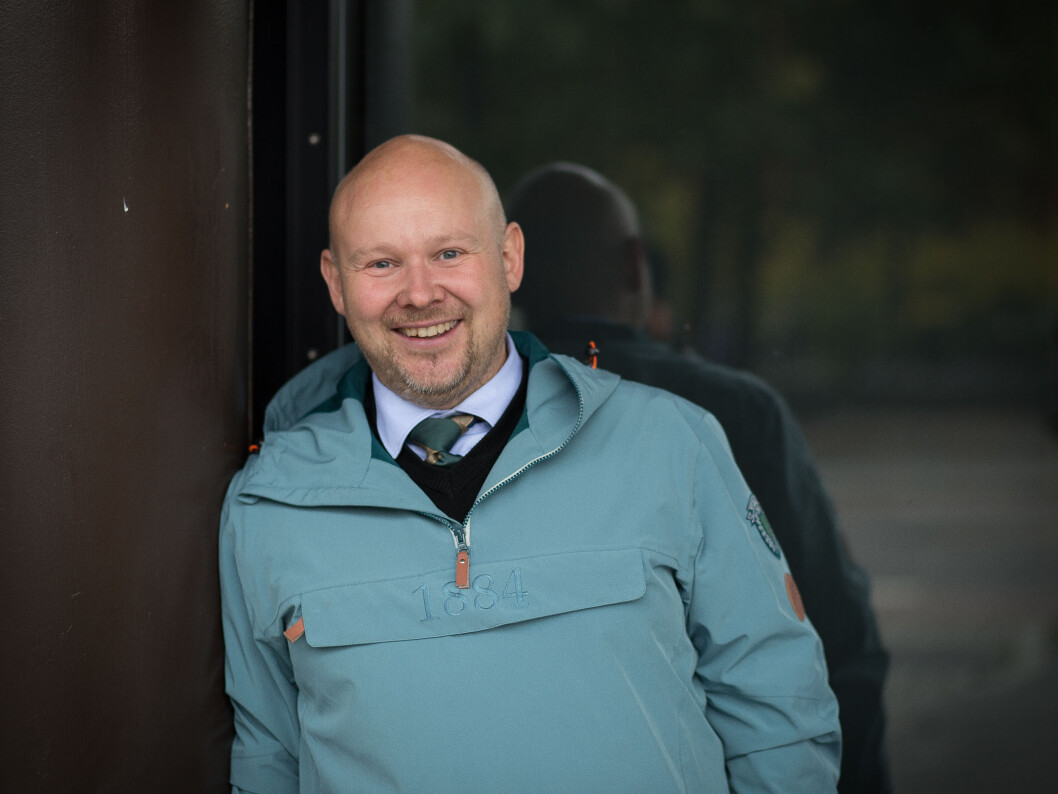 Generalsekretær Trond Enger i Human-etisk forbund ønsker kirken alt vel, men vil ha et tydeligere skille mellom stat og kirke Generalsekretær Trond Enger i Human-etisk forbund ønsker kirken alt vel, men vil ha et tydeligere skille mellom stat og kirke