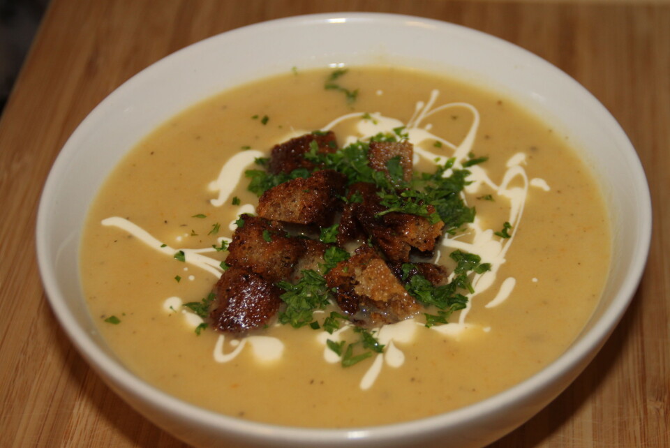 Eplekjekk sellerirotsuppe