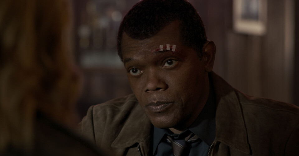 «Hva mener du med at jeg ser bedre ut med lappen over øyet?» Nick Fury (Samuel L. Jackson) her i en litt yngre framtoning.