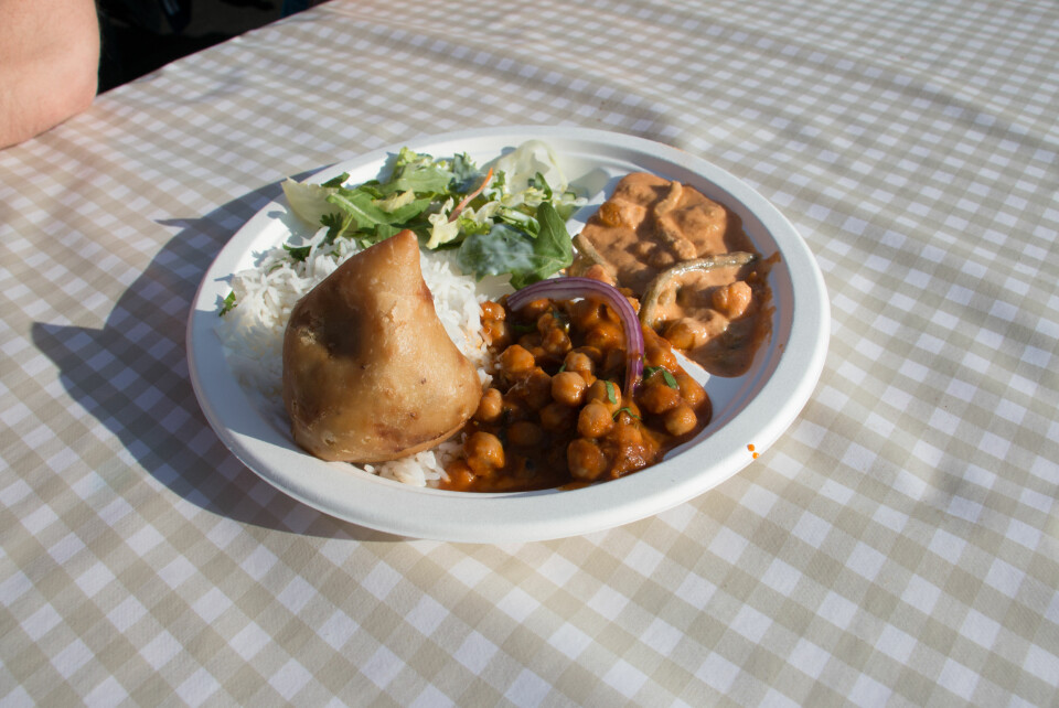 Har du god tid anbefaler vi vegetartallerken fra Indian Tandoori.
