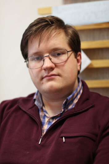 Viktor har ikke helt bestemt seg for om han vil ha masterring, men den bør i hvert fall ikke være glorete. Viktor har ikke helt bestemt seg for om han vil ha masterring, men den bør i hvert fall ikke være glorete.