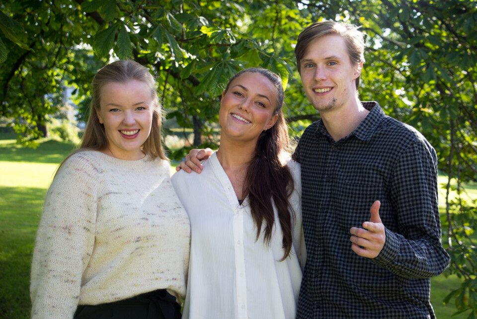 TREKLØVER: Agnete Djupvik (t.v.), Julie Nymo og Julian Mæhlen er snart klare for en vanlig hverdag igjen, etter nærmere to år med planlegging av UKA.