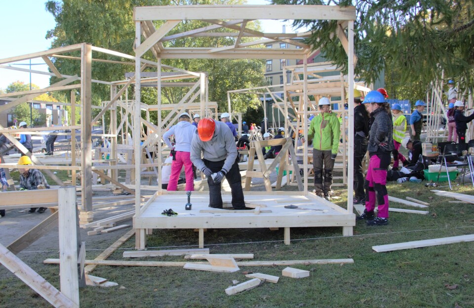 Arkitektstudentene tenker innenfor boksen i anledning UKA