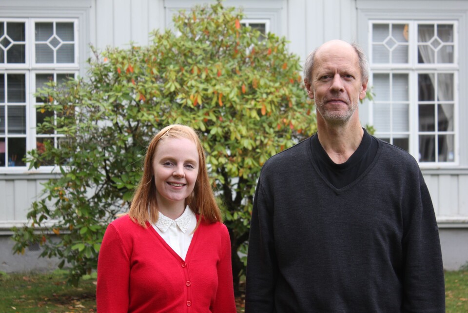 INTERNASJONAL SEKSJON: Førstekonsulent Johanne Aarnseth og seniorrådgjevar Wolfgang Laschet ved internasjonal seksjon på NTNU.