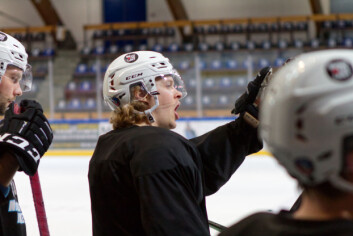 PÅ TRENING: Sigve Bråten er kaptein på Nidaros Ishockeyklubb.