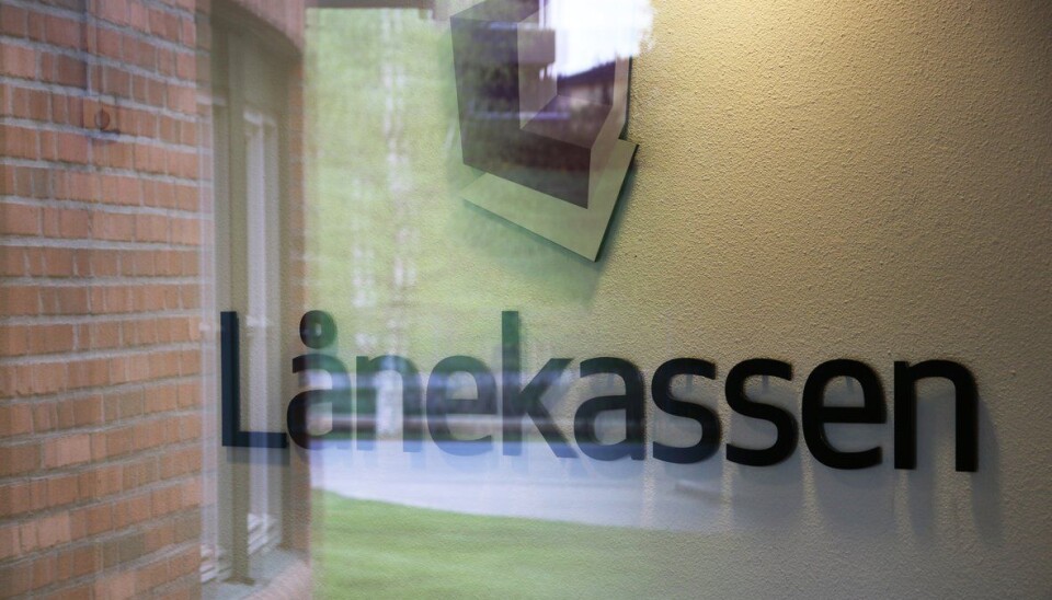 BILLIGERE, MEN DYRERE? Fra 1. mars synker fastrenteavtalene i Lånekassen, samtidig som den flytende renta forventes å øke. BILLIGERE, MEN DYRERE? Fra 1. mars synker fastrenteavtalene i Lånekassen, samtidig som den flytende renta forventes å øke.