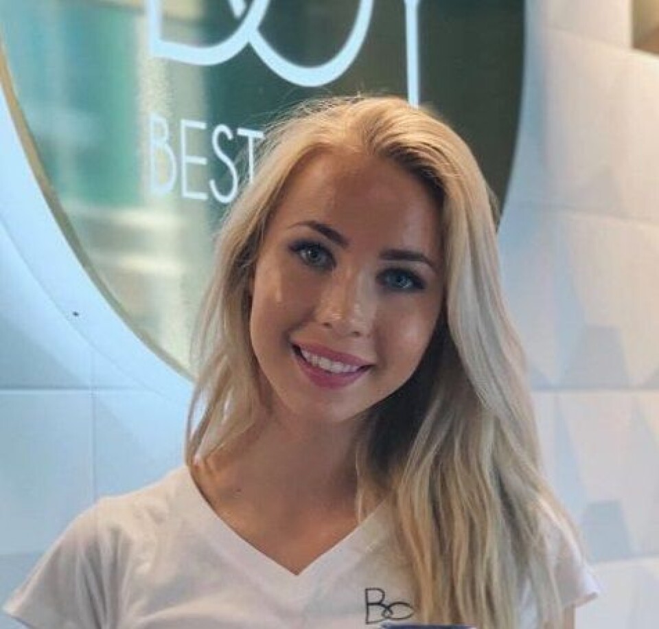 Tannpuss: Hudpleier Sarah Bjørnstad mener at å rense huden hver morgen og kveld er like nødvendig og enkelt som å pusse tennene.