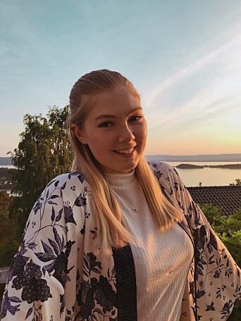 TROFAST BTS-FAN: AndreaEliassen har for lengst lagt sinelsk på k-pop. Nå ser hun atflere og flere blir sjarmert avsjangeren TROFAST BTS-FAN: AndreaEliassen har for lengst lagt sinelsk på k-pop. Nå ser hun atflere og flere blir sjarmert avsjangeren