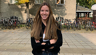 BETRYGGET: Birgitte Skei Van Der Harst synes det hjelper at hun har lesesalplass unna hovedbygningene. BETRYGGET: Birgitte Skei Van Der Harst synes det hjelper at hun har lesesalplass unna hovedbygningene.