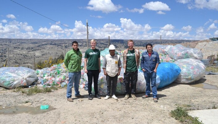 <b>FELTARBEID:</b> Ingeniører Uten Grenser jobber blant annet med å sende studenter ut i felt via programmet «Master med Mening». Her fra feltarbeid i Bolivia våren 2016. <b>FELTARBEID:</b> Ingeniører Uten Grenser jobber blant annet med å sende studenter ut i felt via programmet «Master med Mening». Her fra feltarbeid i Bolivia våren 2016.