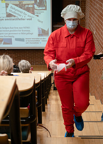 <b>EKSAMENSVISNING: </b>Til og med eksamensvisningen var usynelig teater for sensorene. <b>EKSAMENSVISNING: </b>Til og med eksamensvisningen var usynelig teater for sensorene.