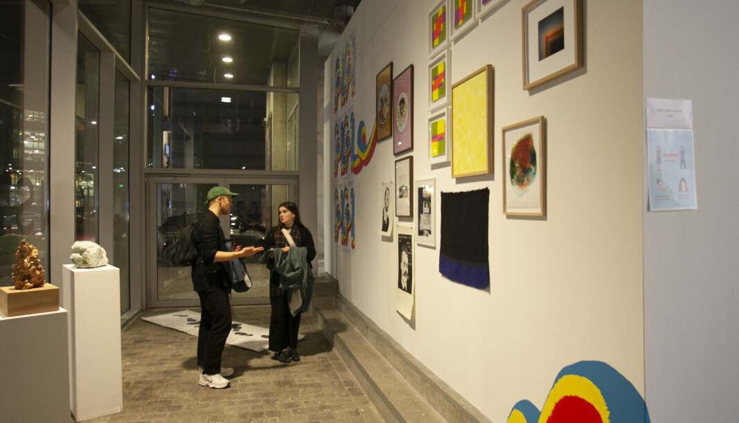 <b>Kunst til studenter:</b> Våre anmeldere var på jakt etter kuntst til studentvennlige priser. <b>Kunst til studenter:</b> Våre anmeldere var på jakt etter kuntst til studentvennlige priser.