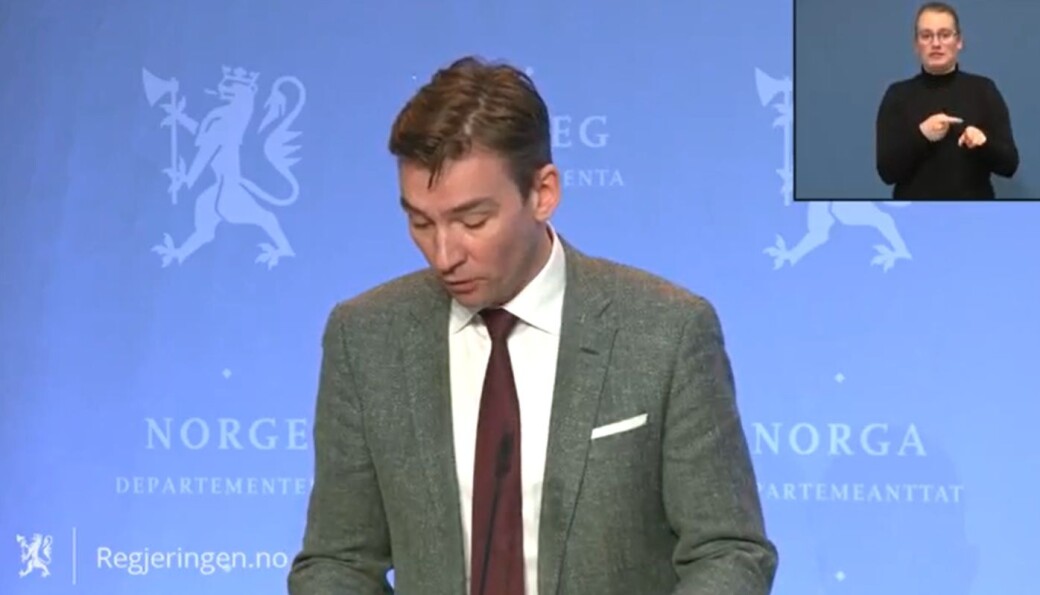 <strong>HOLD DEG FORTSATT HJEMME: </strong>I tillegg til å gjenta regjeringens oppfordring, kunne forsknings- og høyere utdanningsminister Henrik Asheim fortelle at det jobbes med tiltak rettet mot studentene. <strong>HOLD DEG FORTSATT HJEMME: </strong>I tillegg til å gjenta regjeringens oppfordring, kunne forsknings- og høyere utdanningsminister Henrik Asheim fortelle at det jobbes med tiltak rettet mot studentene.