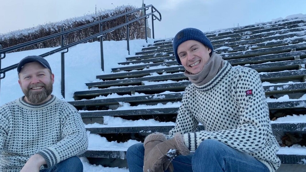 DETTE ER TRAPPEGUTTA: Sivert Berge (t.v.) og Filip Gornitzka Abelson har måkt trappen i Høgskoleparken i tre sesonger.