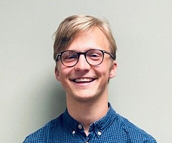 <strong>HVA</strong> <strong>MENER HUSET?</strong> <strong></strong>Jacob vil jobbe med å spisse de politiske debattene å finne ut hva Samfundet mener, om han blir valgt som leder. <strong>HVA</strong> <strong>MENER HUSET?</strong> <strong></strong>Jacob vil jobbe med å spisse de politiske debattene å finne ut hva Samfundet mener, om han blir valgt som leder.