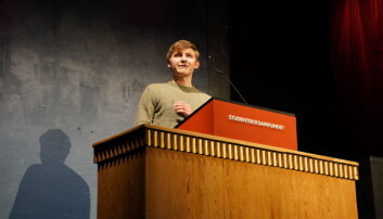 <span class="font-weight-bold" data-lab-font_weight_desktop="font-weight-bold">UNDER FEMTI: </span>Fredrik Akre ønsker å ha flere studenter inn i debattene. <span class="font-weight-bold" data-lab-font_weight_desktop="font-weight-bold">UNDER FEMTI: </span>Fredrik Akre ønsker å ha flere studenter inn i debattene.