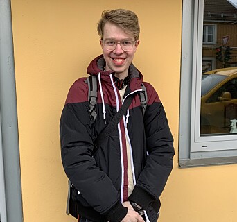 <span class=" font-weight-bold" data-lab-font_weight_desktop="font-weight-bold">FORSTÅELSESFULL:</span> Aleksander Knutsen skjønner hvorfor risikogruppen prioriteres. <span class=" font-weight-bold" data-lab-font_weight_desktop="font-weight-bold">FORSTÅELSESFULL:</span> Aleksander Knutsen skjønner hvorfor risikogruppen prioriteres.