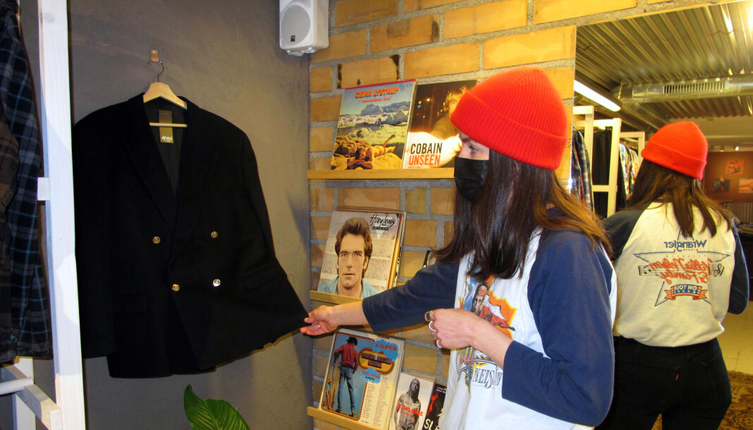 <span class=" font-weight-bold" data-lab-font_weight_desktop="font-weight-bold">Arven Vintage:</span> Irene Hugås viser fram en håndplukket skatt fra Italia. <span class=" font-weight-bold" data-lab-font_weight_desktop="font-weight-bold">Arven Vintage:</span> Irene Hugås viser fram en håndplukket skatt fra Italia.