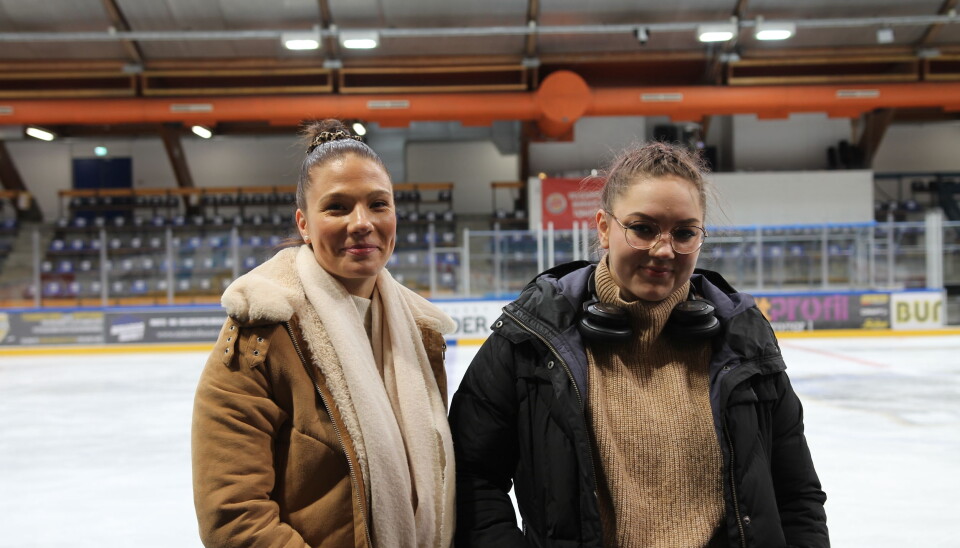 FOR ALLE: Lisa Marie Gundersen (27) og Ada (25) har begge funnet gleden av kunstløp. FOR ALLE: Lisa Marie Gundersen (27) og Ada (25) har begge funnet gleden av kunstløp.