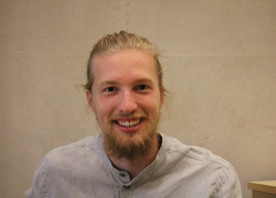 SOSIALT: Førsteårsstudent Isak Hjeltnes ser fram til å møte medstudenter