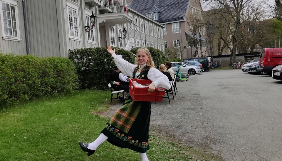 BEGEISTRET: Ingrid Pia Riksheim lever godt i Singsaker Studenterhjem. BEGEISTRET: Ingrid Pia Riksheim lever godt i Singsaker Studenterhjem.