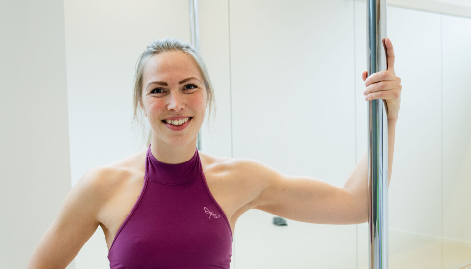 MESTRING: Svartøien forteller at mestringsfølelsen er viktig for motivasjonen i poledance MESTRING: Svartøien forteller at mestringsfølelsen er viktig for motivasjonen i poledance