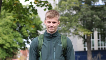 MUNNBIND: Simon Aalmen føler det ikke er noe negativt med å ha på seg munnbind. MUNNBIND: Simon Aalmen føler det ikke er noe negativt med å ha på seg munnbind.