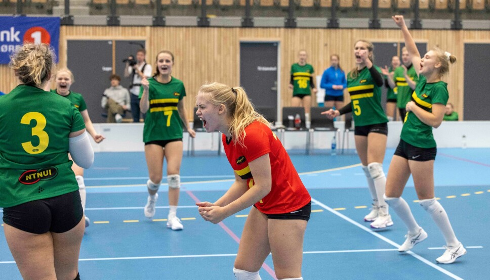 NTNUI Volleyball med seier i sesongpremieren