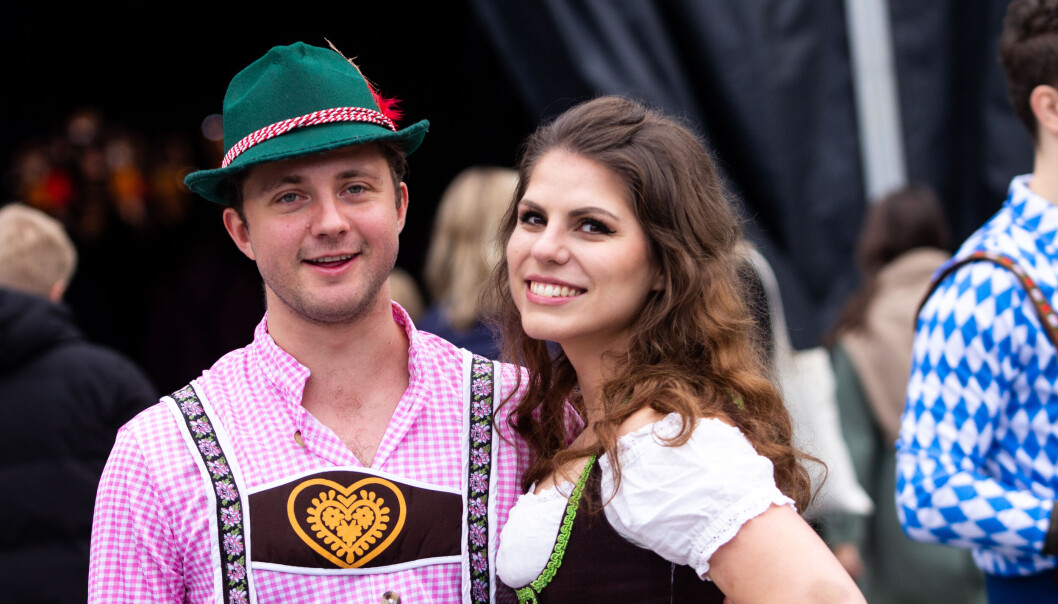<strong>GIFTEKLARE</strong>: Paret sier at det er rundt to år til bryllupet, som kan ende med Oktoberfesttema. <strong>GIFTEKLARE</strong>: Paret sier at det er rundt to år til bryllupet, som kan ende med Oktoberfesttema.