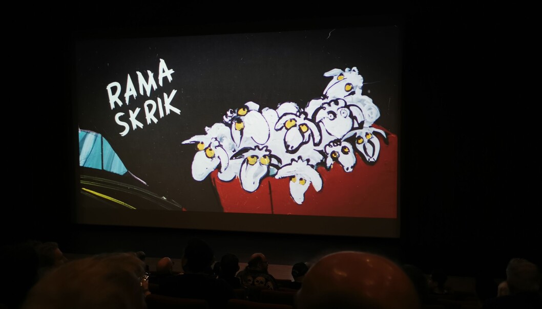 OFFERLAM: Uskyld og horror går hånd i hånd, og popcornlammene på årets plakat ser rimelig anspente ut. OFFERLAM: Uskyld og horror går hånd i hånd, og popcornlammene på årets plakat ser rimelig anspente ut.