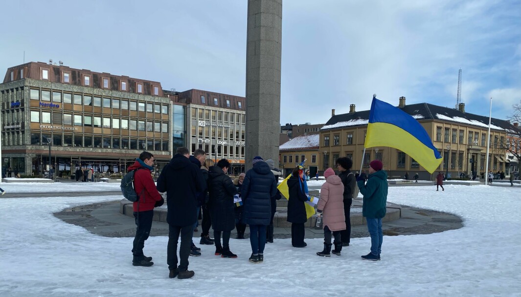 På kort varsel fekk den ukrainske foreininga i Trondheim arrangert ei markering på Torget.