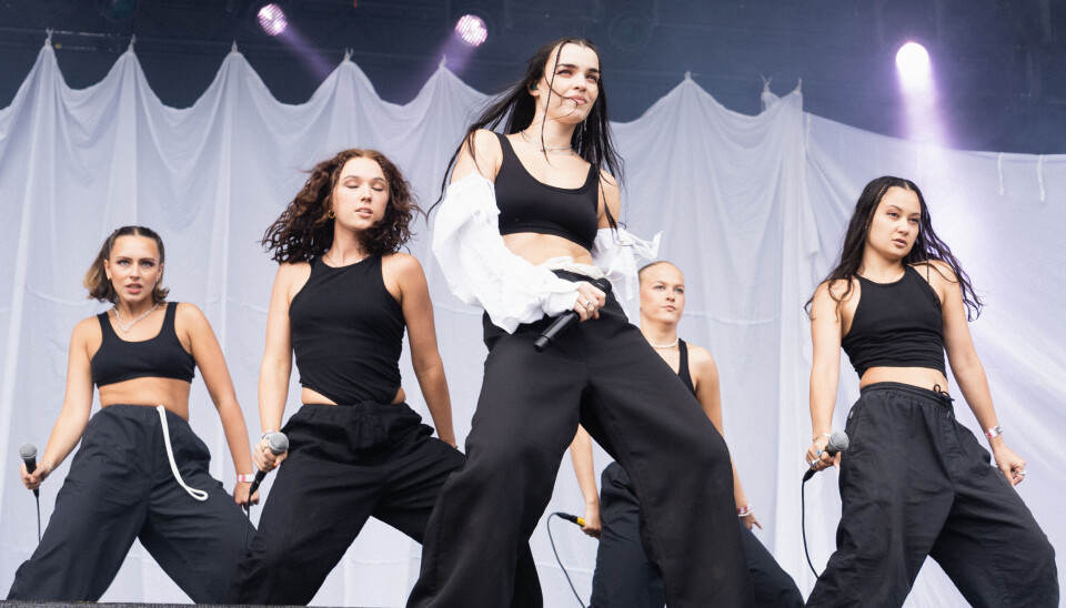 Ary overbeviser ikke helt og drukner litt i et overkoreografert sceneshow. Ary overbeviser ikke helt og drukner litt i et overkoreografert sceneshow.